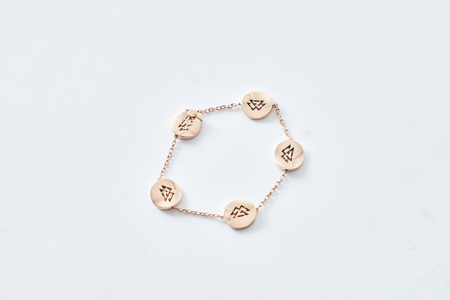 GOLDEN HOUR MOTIF BRACELET