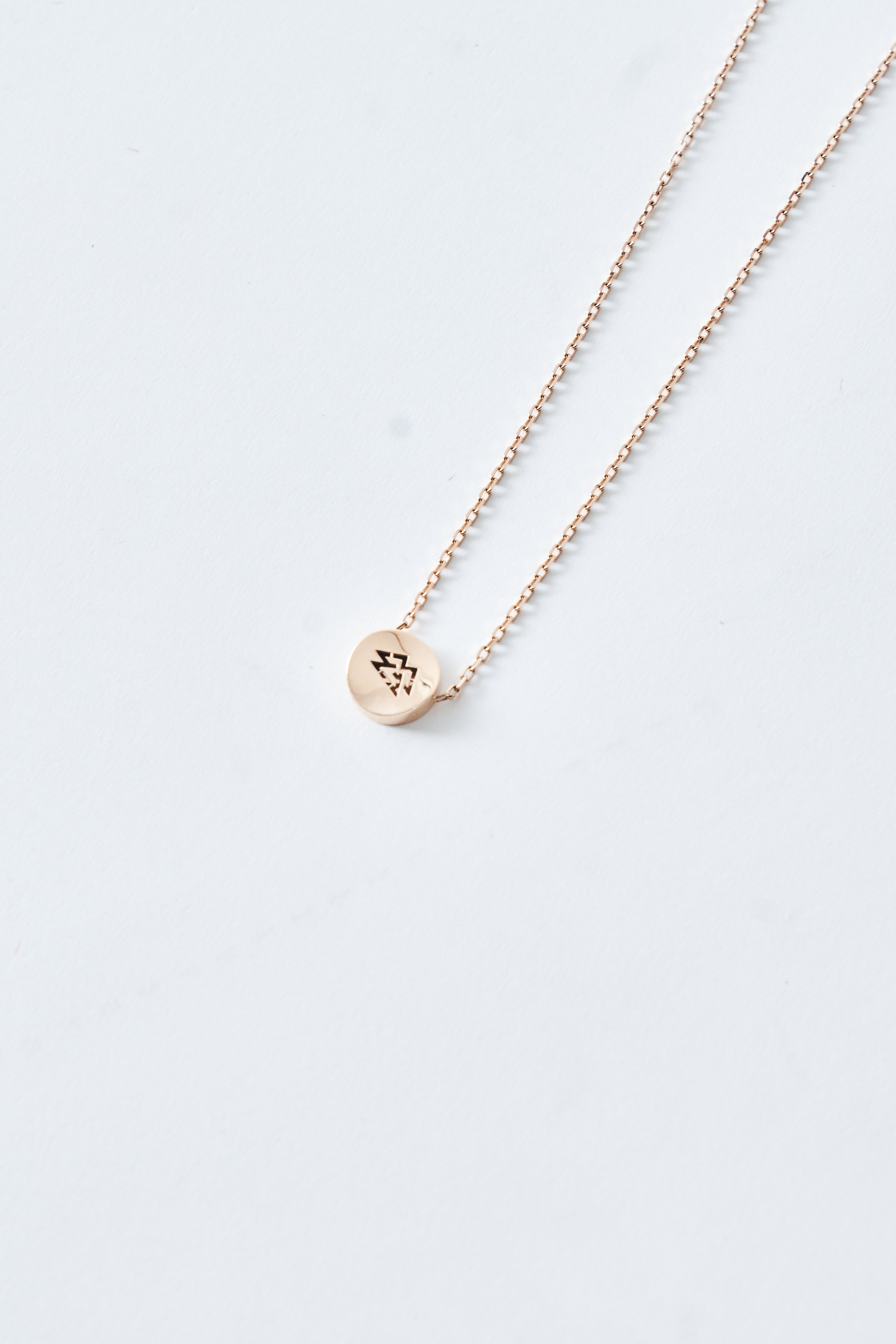 GOLDEN HOUR NECKLACE